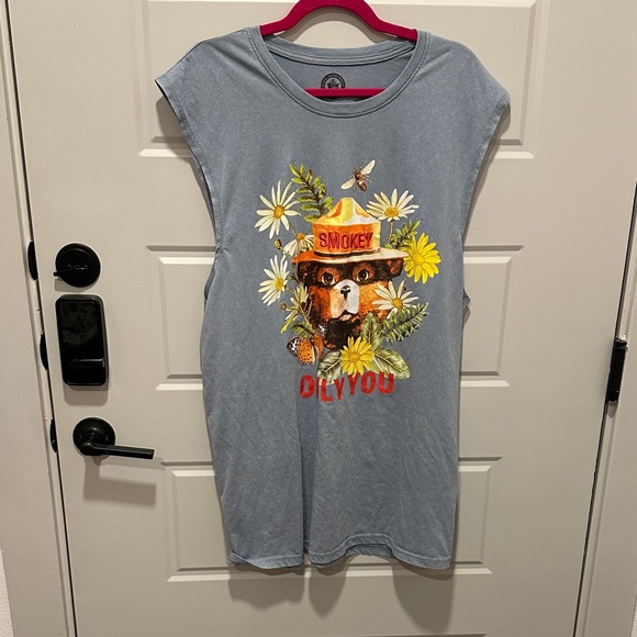 Smokey Bear Tops - Smokey Bear Graphic Muscle Tee - Blue